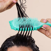 Slick-Dense Define EdgeLift Brush - in hair